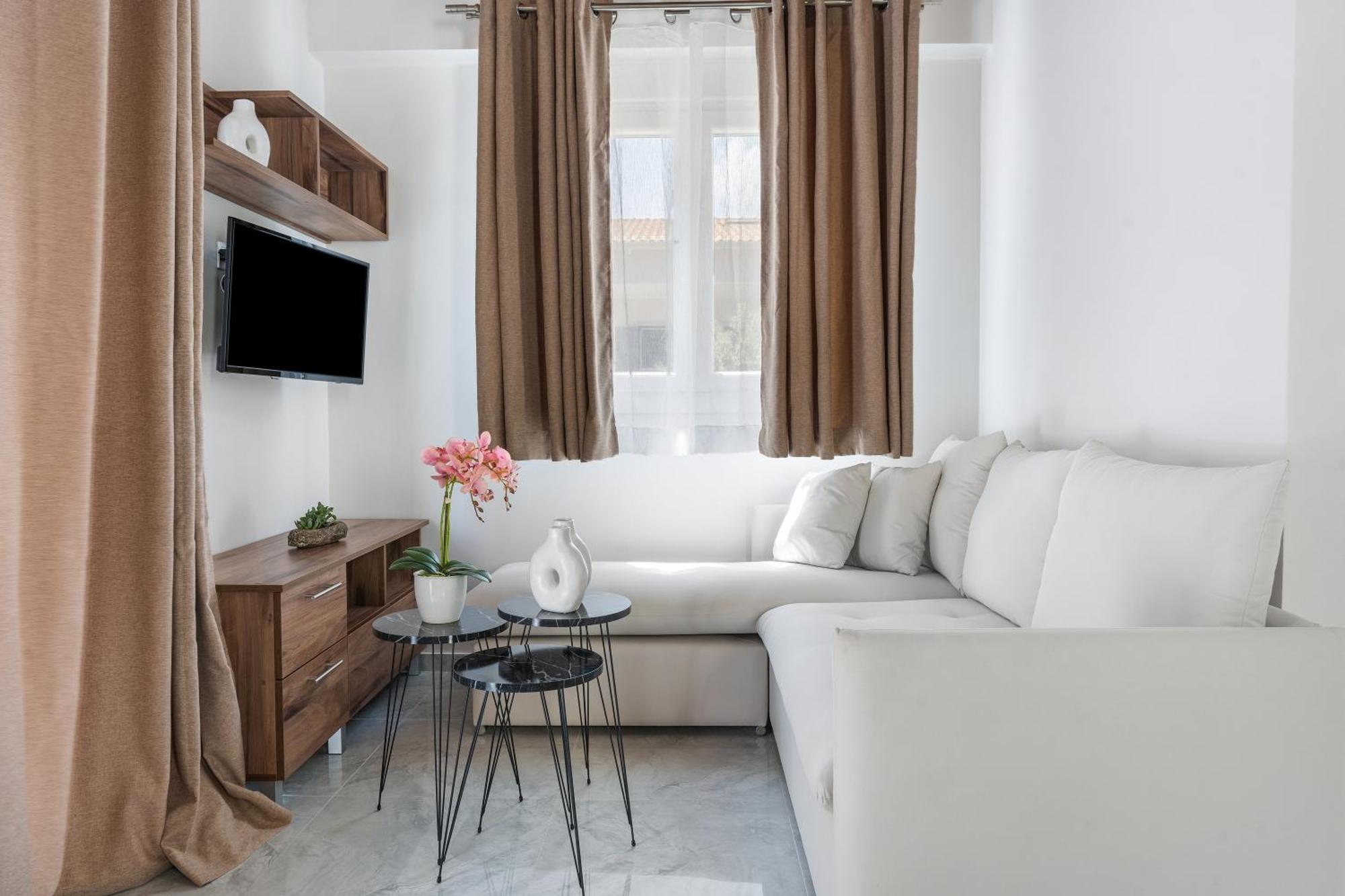Miralis Apartments 니키아나 외부 사진